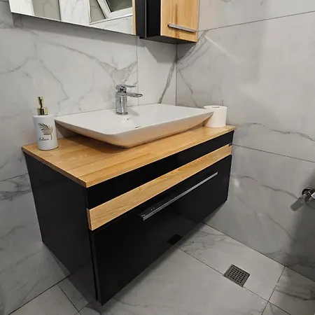 Villa Garden Lemon Tree *