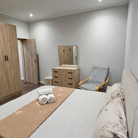 Villa Garden Lemon Tree *