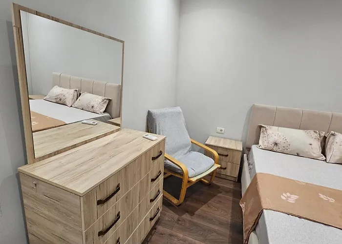 Garden Lemon Tree 别墅 地拉那