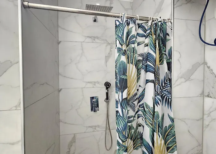 别墅 Garden Lemon Tree 地拉那